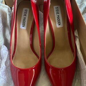 Steve madden red stilleto heels size 8